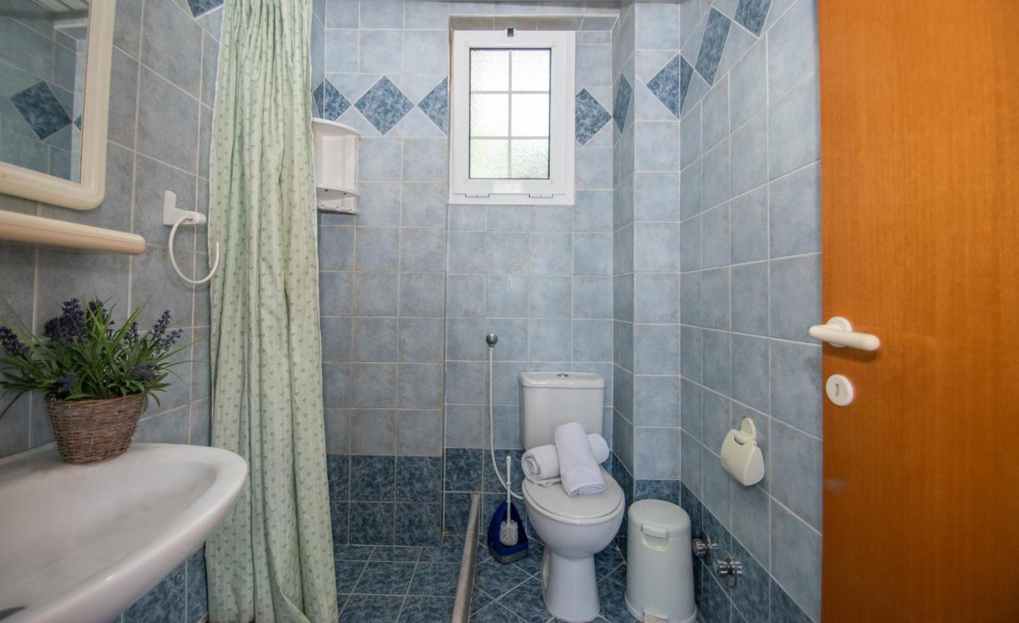 Spiros Ii & 50m From Center 300m From Ideal For Families And Groups * Laganas