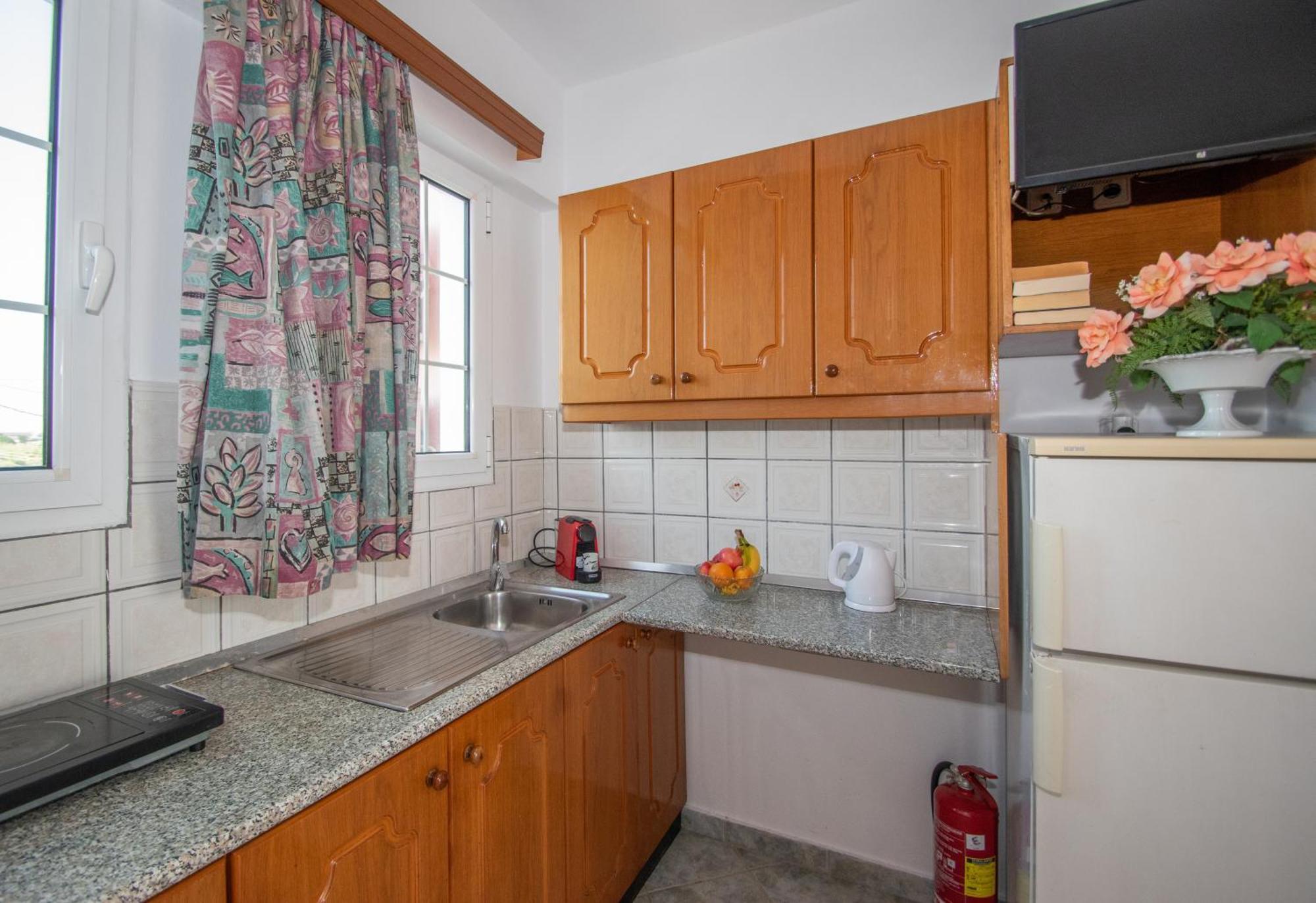 Spiros Ii & 50m From Center 300m From Ideal For Families And Groups Laganas