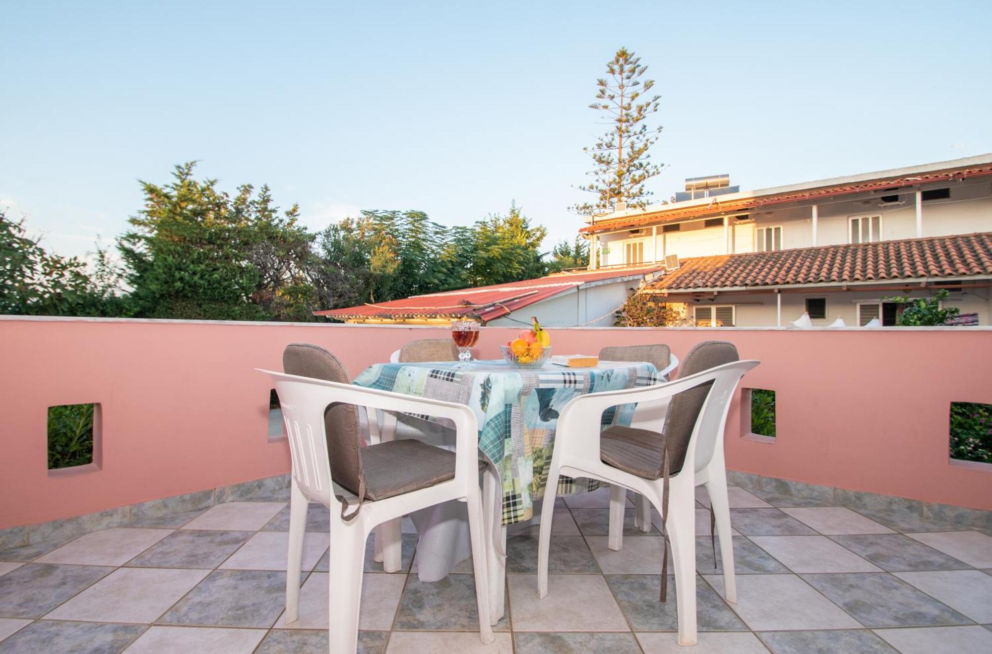 Apartament Spiros Ii & *