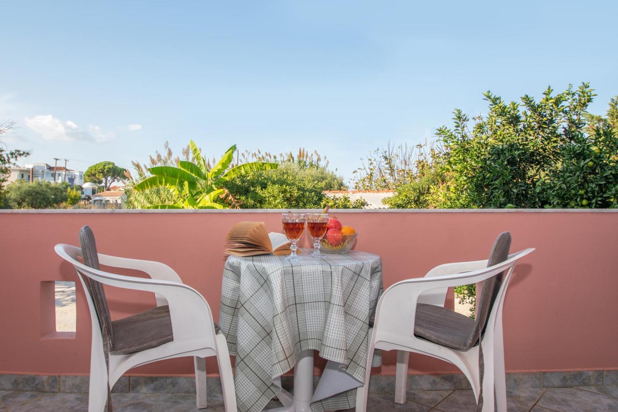 Apartament Spiros Ii & *