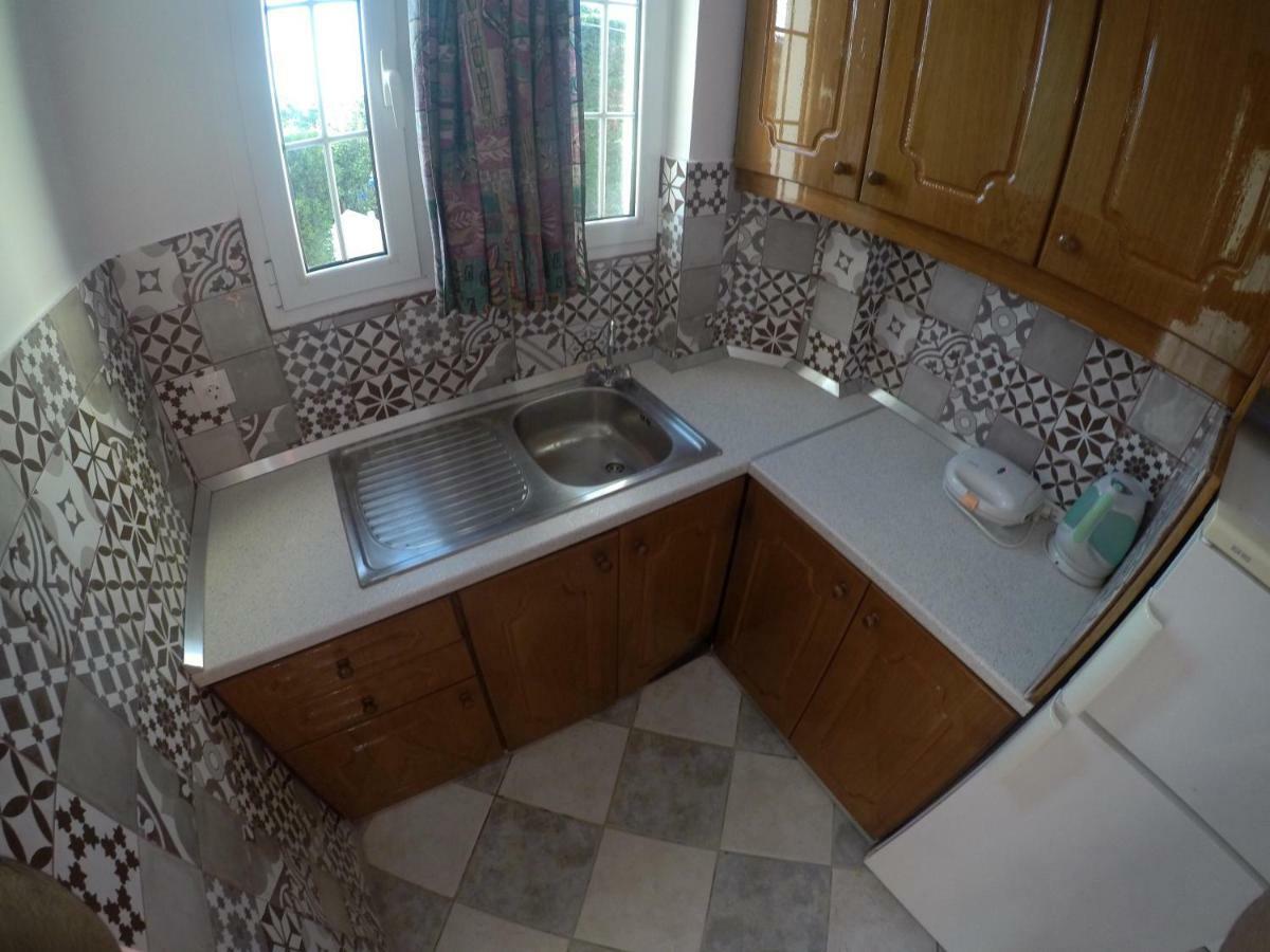 Apartament Spiros Ii & *