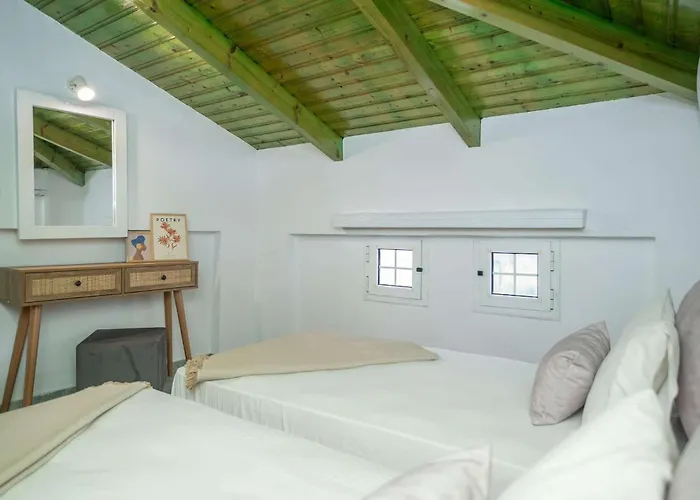 Villa Spiros II Apartments & Studios
