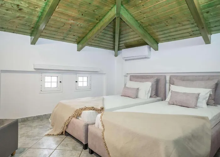 Villa Spiros II Apartments & Studios