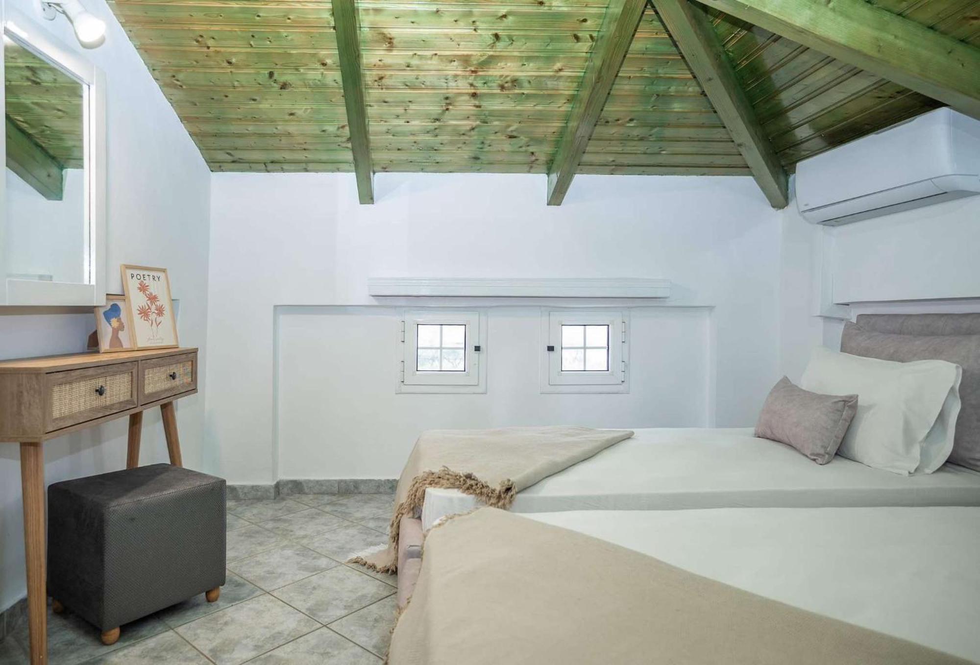Spiros Ii & Apartment Laganas